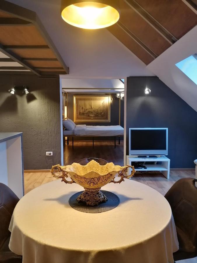 Amazing Savoya Nr1 Loft Old City Center Self Check-In Timisoara Ngoại thất bức ảnh